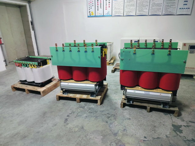 秦都KS11-1000KVA矿用变压器